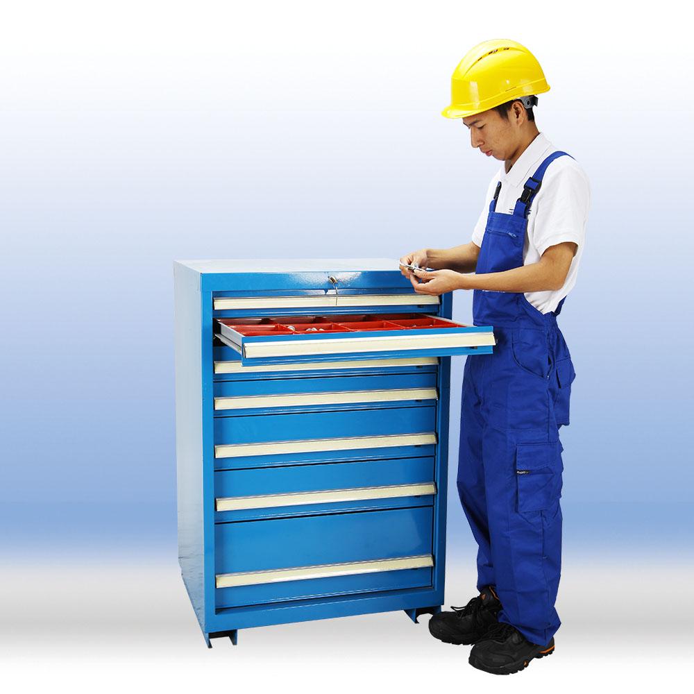 Industrial storage cabinet